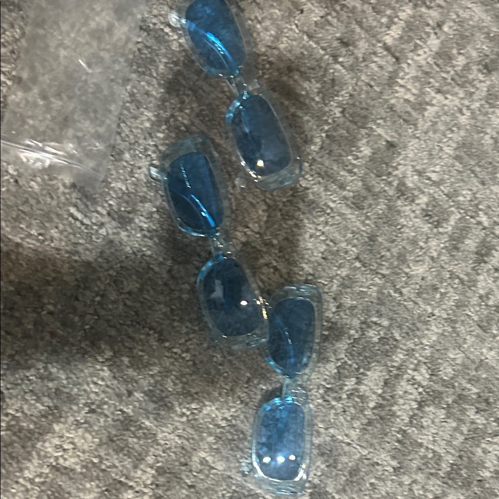 Trendy Blue Tinted Chain Sunglasses 3 pair